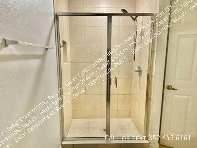 Building Photo - 10572 SE 67 Ct