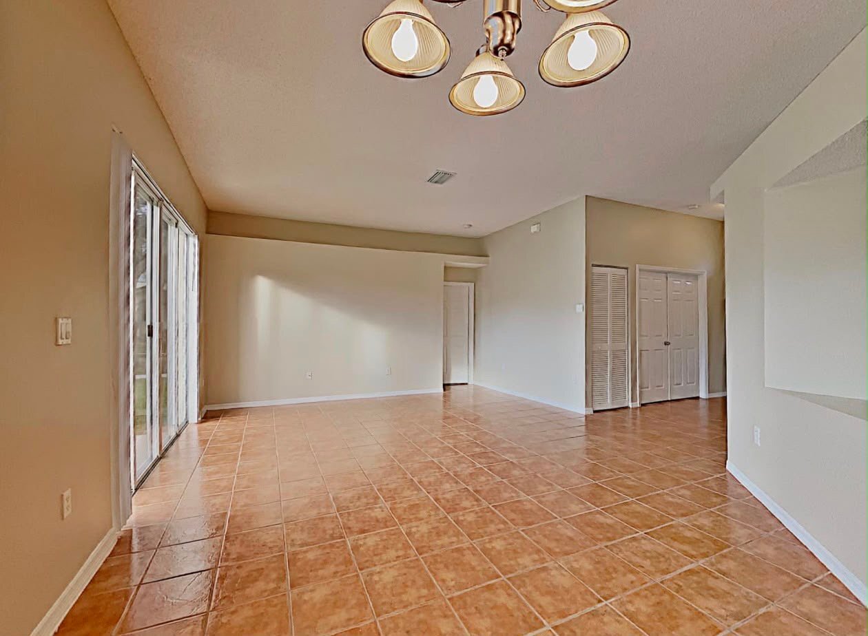 Building Photo - 10697 SW 20th Ct