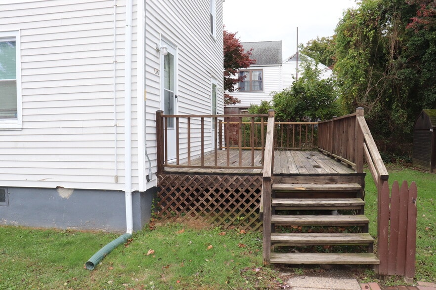 Building Photo - 160 Louisiana Ave
