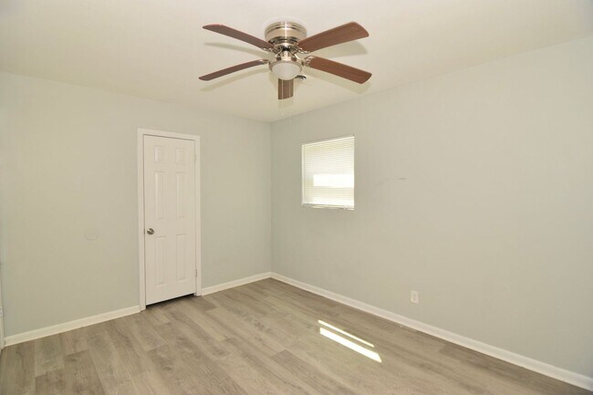 Building Photo - 3613 Alene Cir