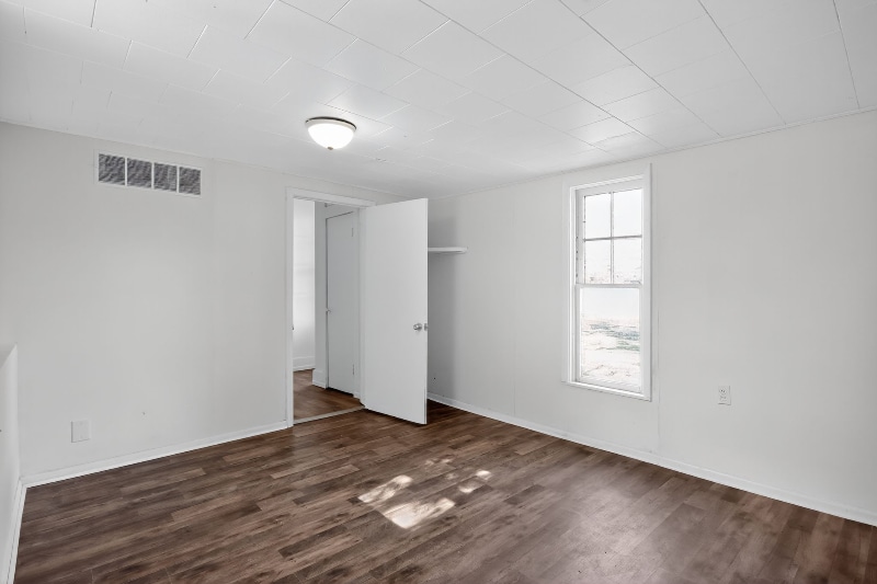 Building Photo - 313 N Washington St