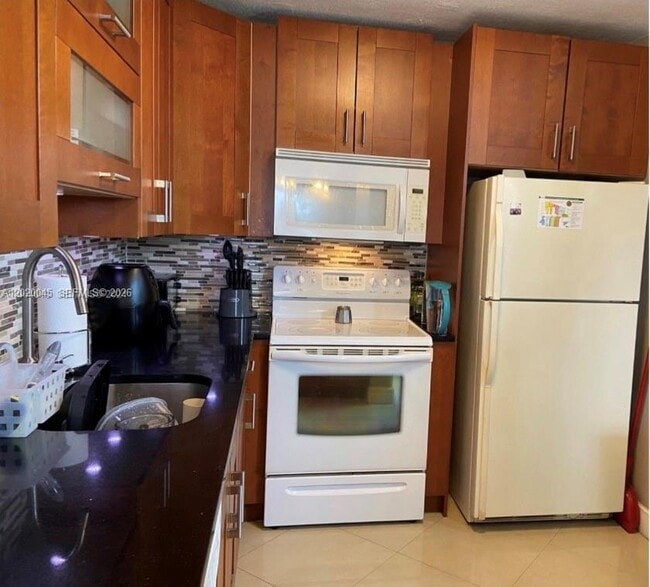 Building Photo - 9480 Tangerine Pl
