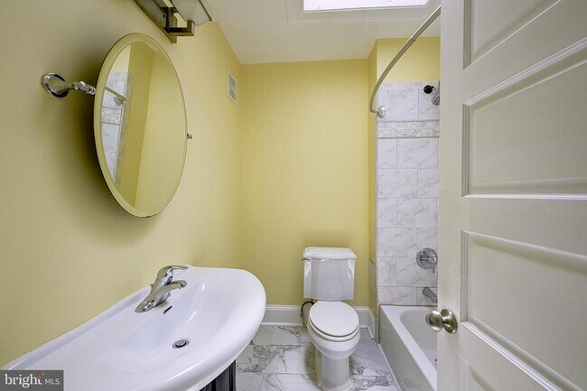 Building Photo - 5518 13th St NW