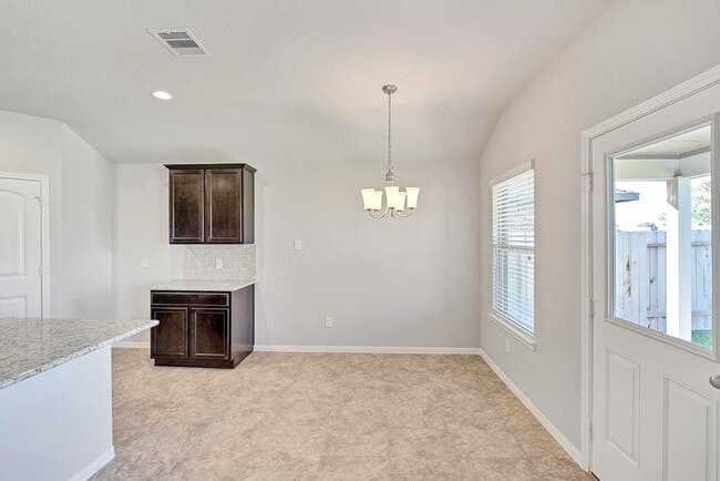 Building Photo - 29314 Dunns Creek Ct