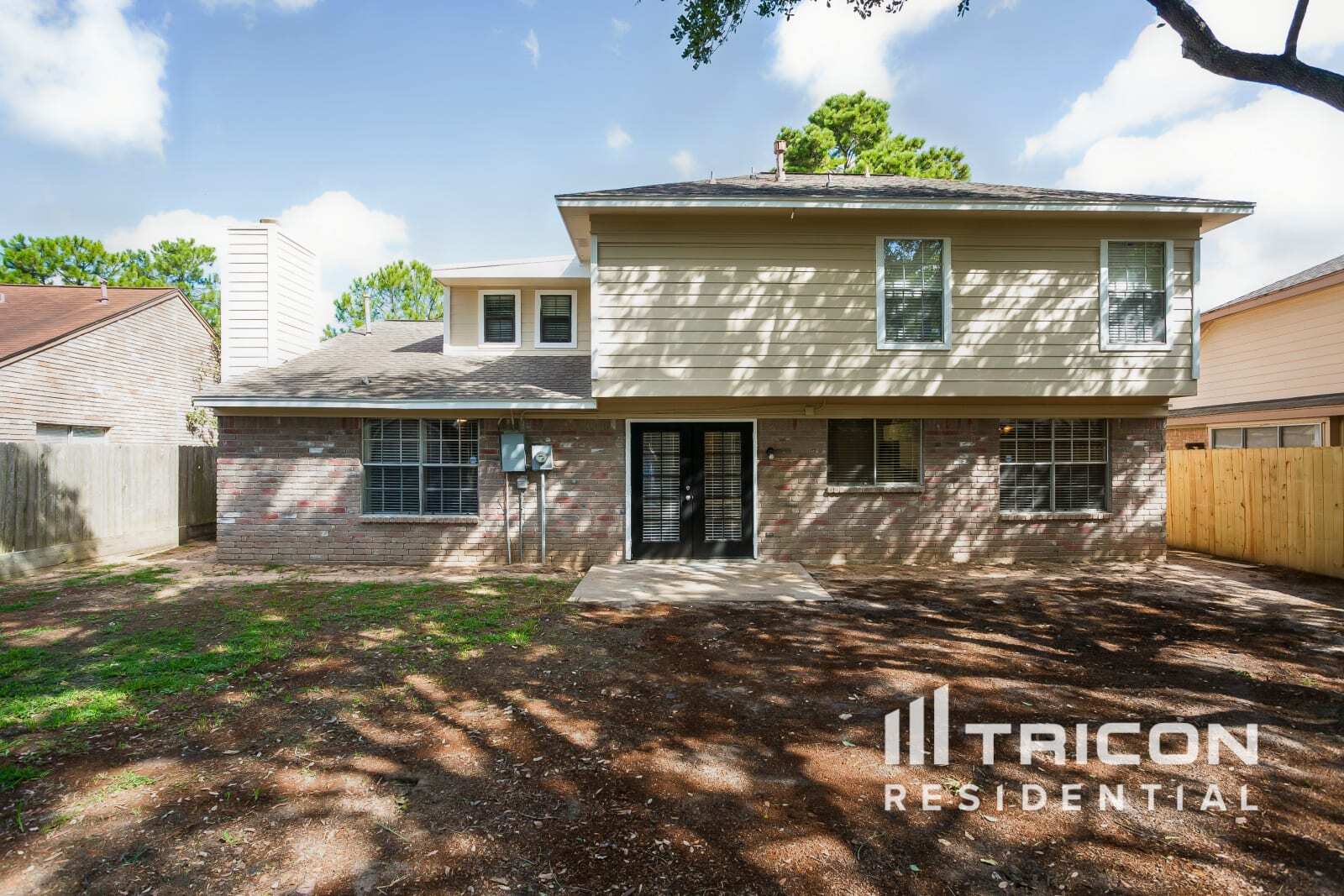 Building Photo - 18139 Lake Bend Dr