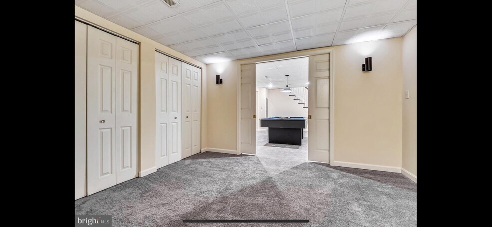 Building Photo - 1250 William St