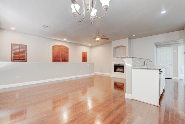 Building Photo - 10001 Crimson Palisades Pl