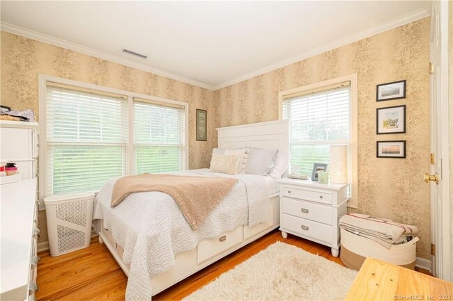 Building Photo - 160 Glenbrook Rd