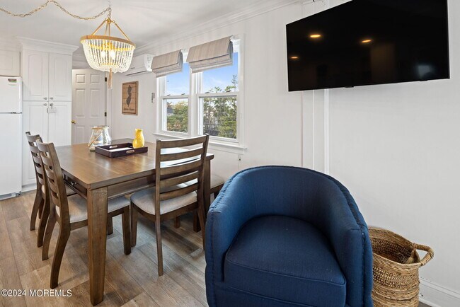 Building Photo - 13302 Long Beach Blvd