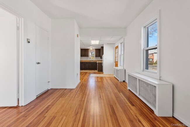 Building Photo - 500 5th Ave