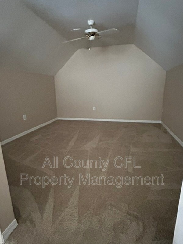 Building Photo - 5961 Westgate Dr
