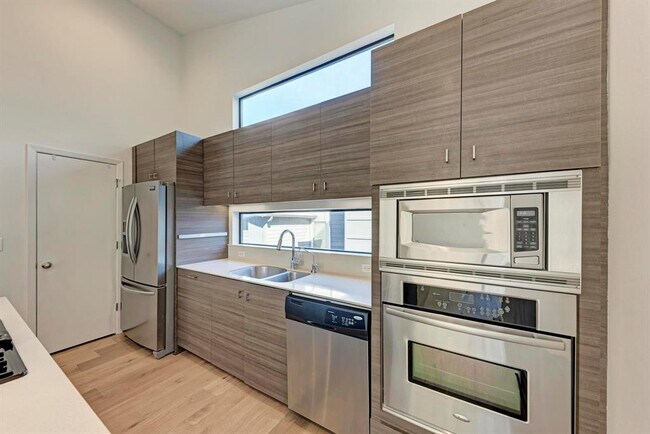 Building Photo - 3505 Charlotte Rose Drive