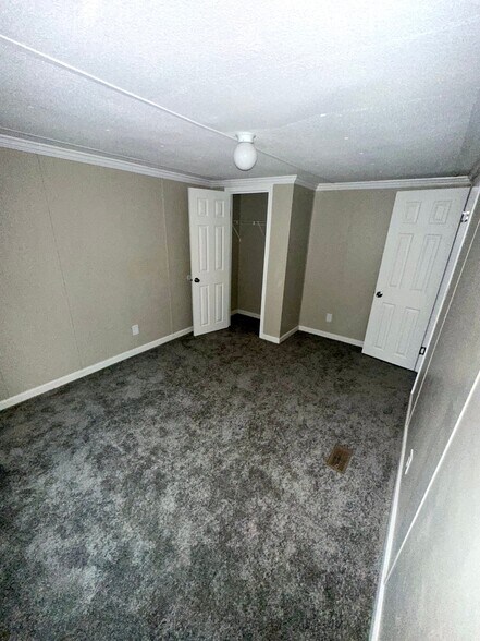Building Photo - 118 Little Farm Ln