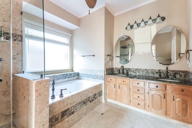 Building Photo - Spacious 3BR Frisco Home | Open Floor Plan | Private Backyard | Top Schools