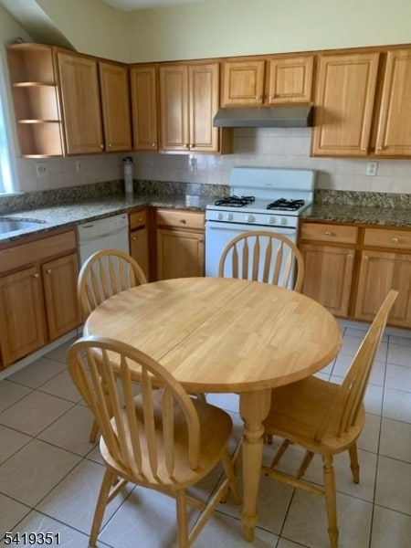 Building Photo - 129 Sayre St