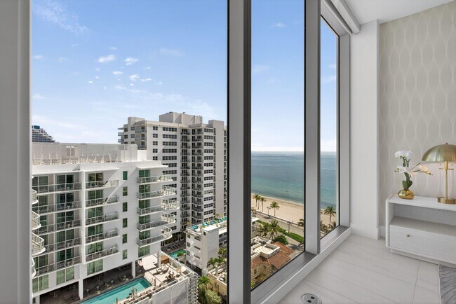 Building Photo - 151 N Seabreeze Blvd