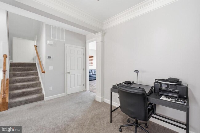 Building Photo - 8439 Kirby Lionsdale Dr