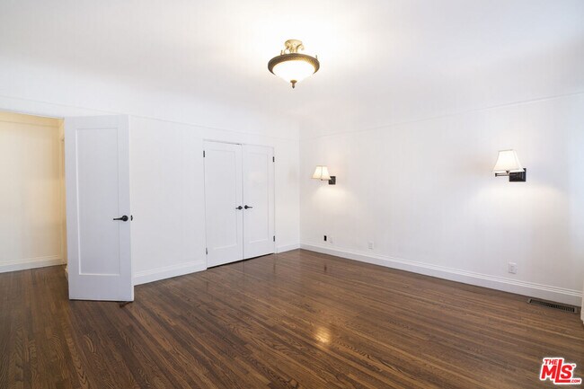 Building Photo - 6329 W 6th St