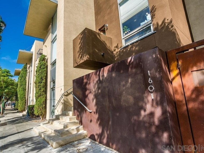Building Photo - 1601 Kettner Blvd