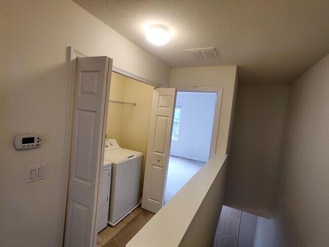 Building Photo - 11855 Deer Path Way