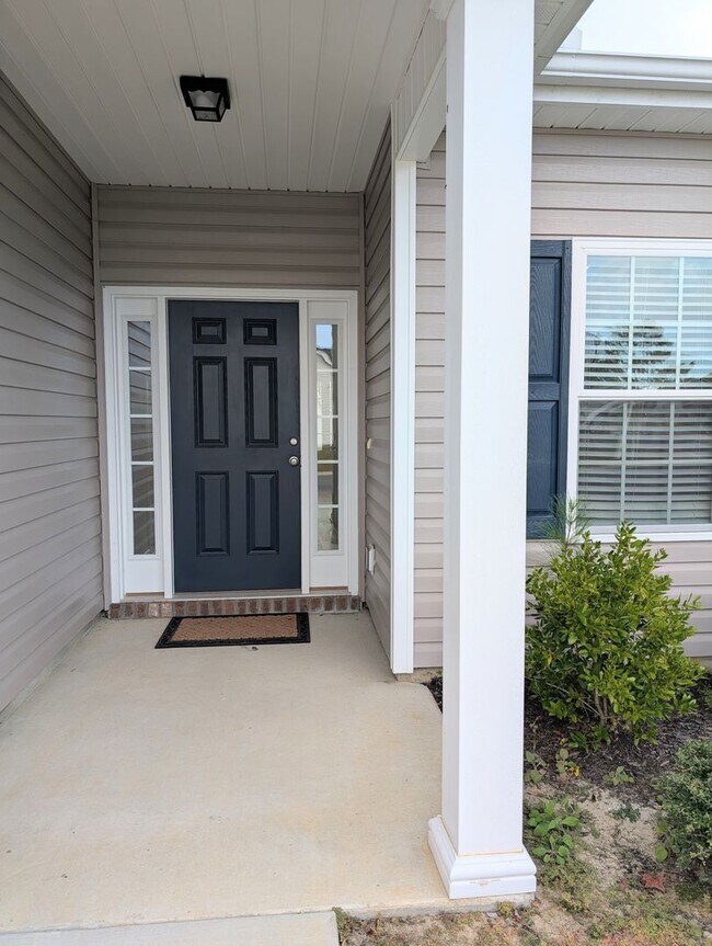 Building Photo - Modern 3-Bedroom, 2-Bath Long Term Rental in Longs