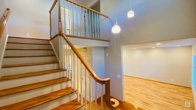Building Photo - Gorgeous 4BD/2.5BA, Two-Story Home in Casa...