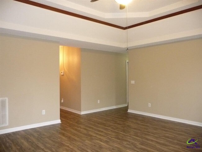 Building Photo - 1201 Sardis Ln