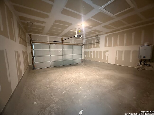 Building Photo - 267 Ottawa Way