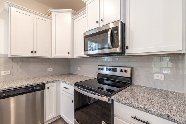 Building Photo - 724 Scotch Meadows Loop