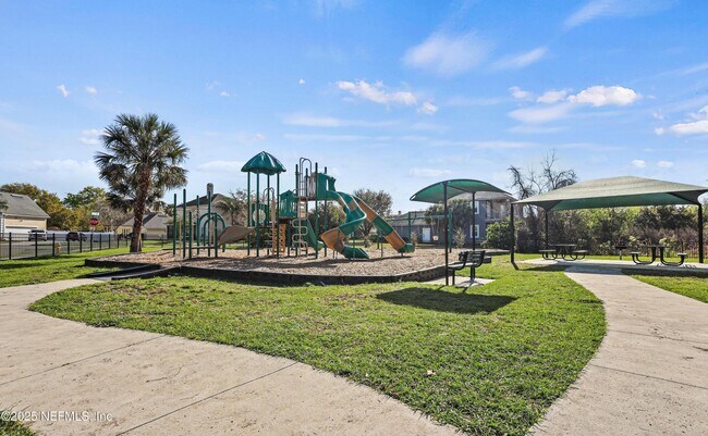 Building Photo - 4786 Yacht Ct