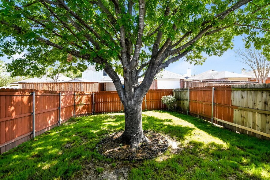 Building Photo - 2632 Bent Brook Dr