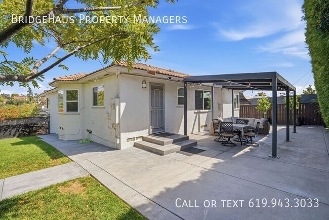 Building Photo - 3266 Goldfinch St