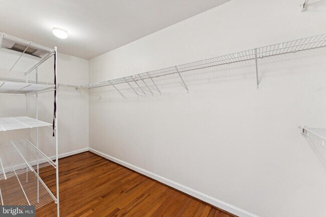 Building Photo - 12423 Falconbridge Dr