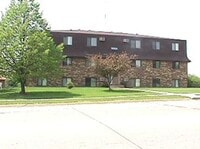 Building Photo - 2 bedroom west side Iowa City apartment