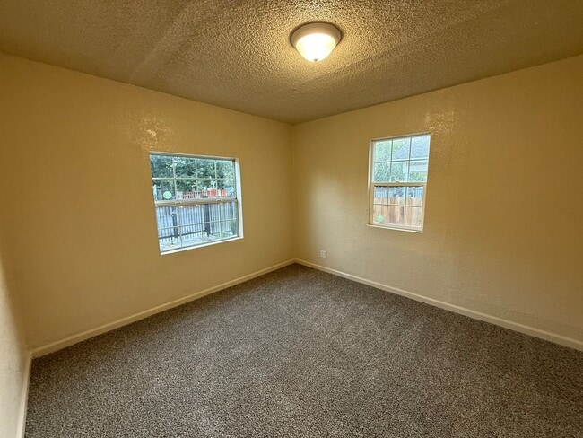 Building Photo - 3534 20th Ave