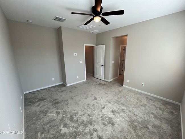 Building Photo - 740 E Lark St