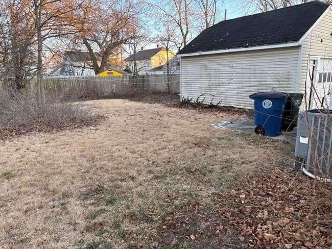 Building Photo - Charming 3-bedroom home located in the heart of Dayton