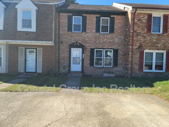 Building Photo - 2449 Reagan Ave