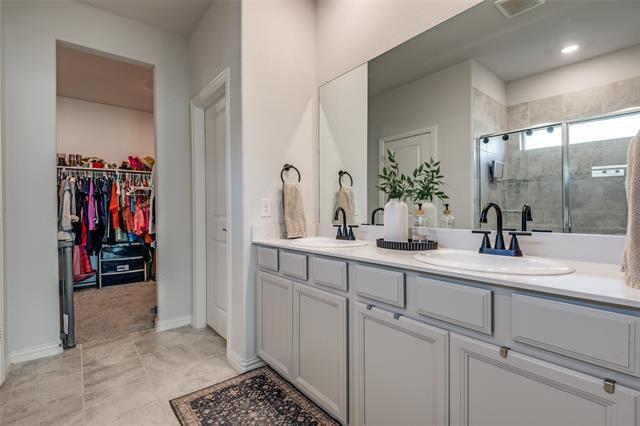 Building Photo - 2419 Lalun Lane