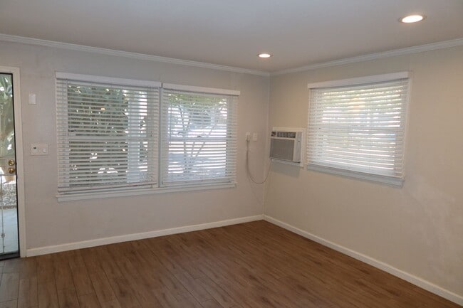 Building Photo - 1917 28th St