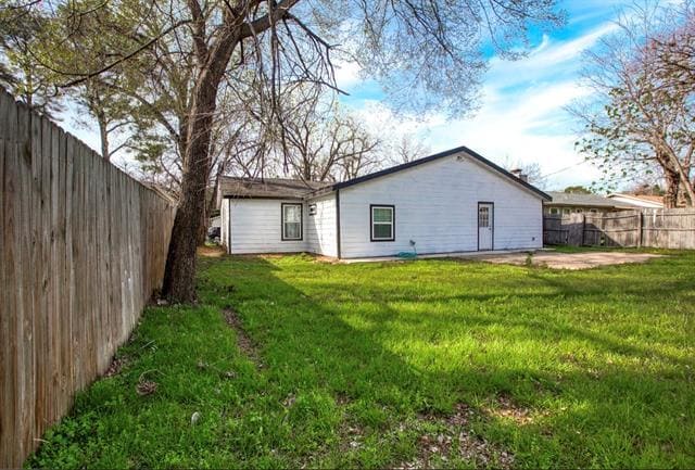 Building Photo - 307 Dee Ln