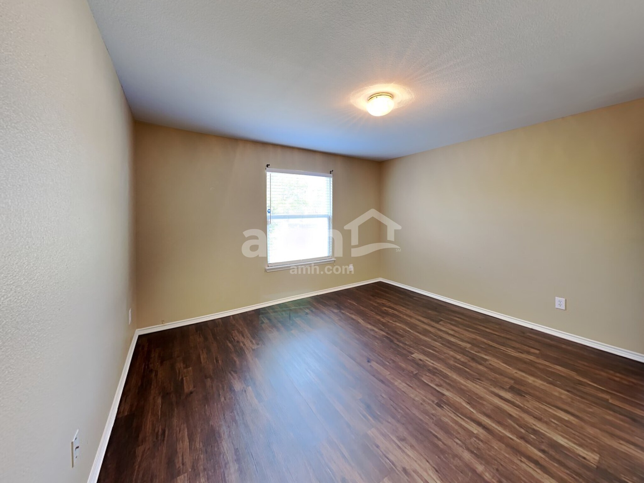 Building Photo - 4610 Elm Point Dr