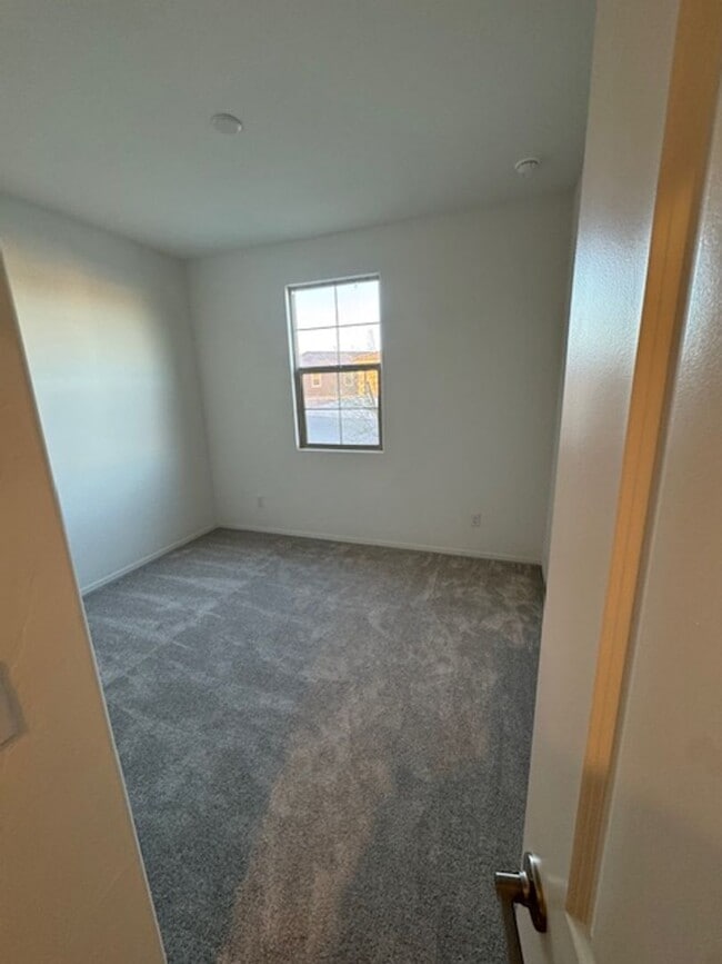 Building Photo - Northwest-BRAND NEW HOME! 3 bedroom/ 2 bat...