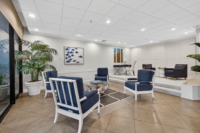 Building Photo - 1300 Jimmy Buffett Mem Hwy