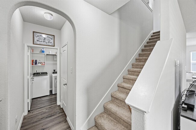 Building Photo - 4827 Purple Wisteria Ln