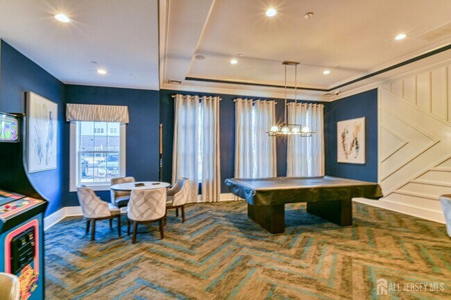 Building Photo - 1529 Paxton Ln