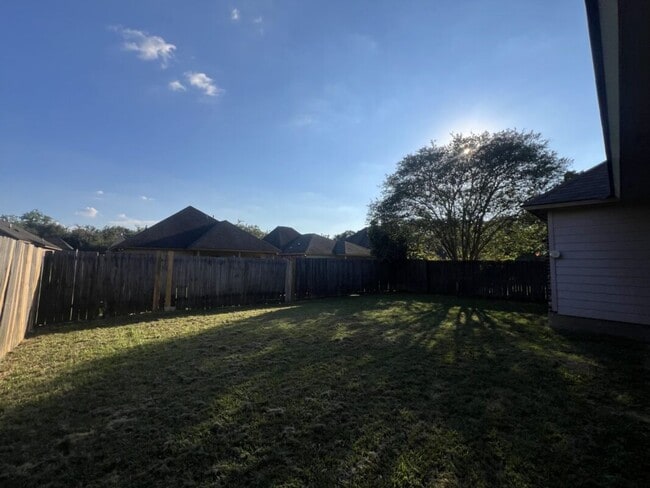 Building Photo - 2568 Middletowne Dr