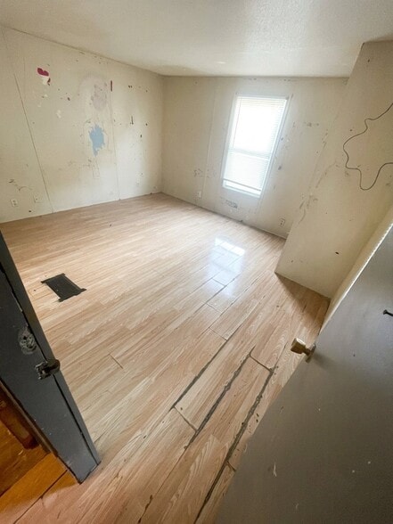 Building Photo - 8105 Moonmist Cir