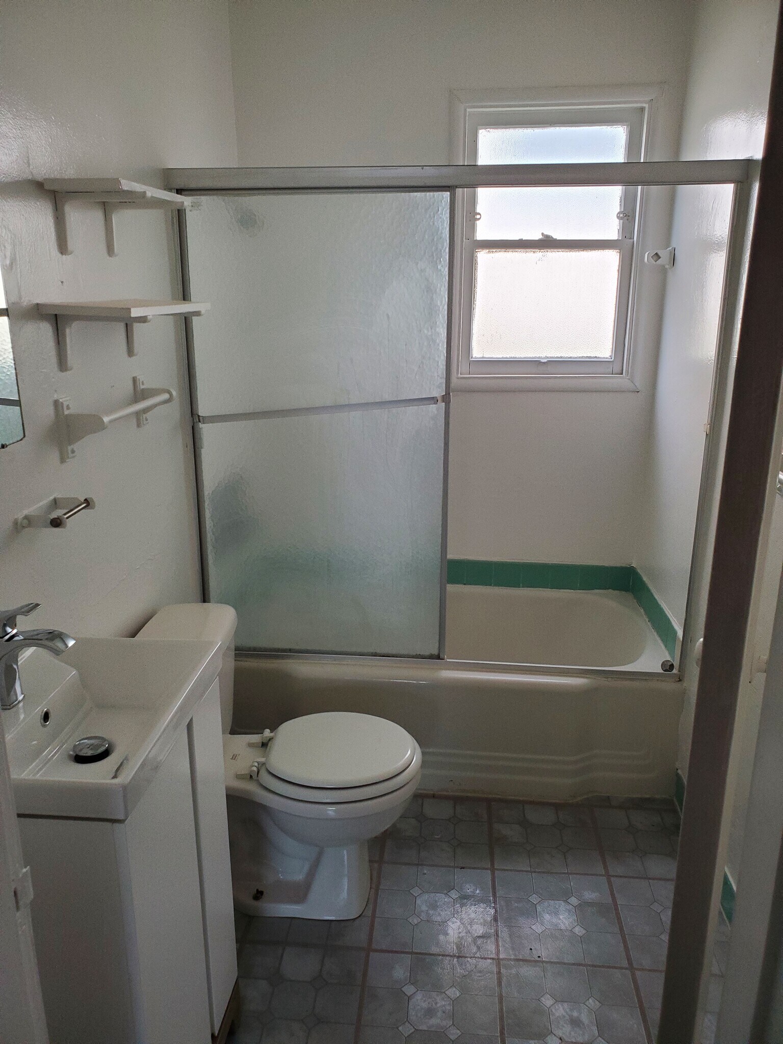 Building Photo - 1329 Parker St