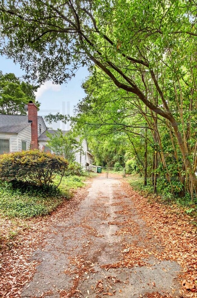 Building Photo - Find Your Home in Cayce